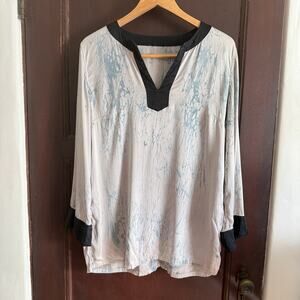 CITRON | Gray and Black Silk Tie Dye Watercolor Split Neck Tunic Top | Medium